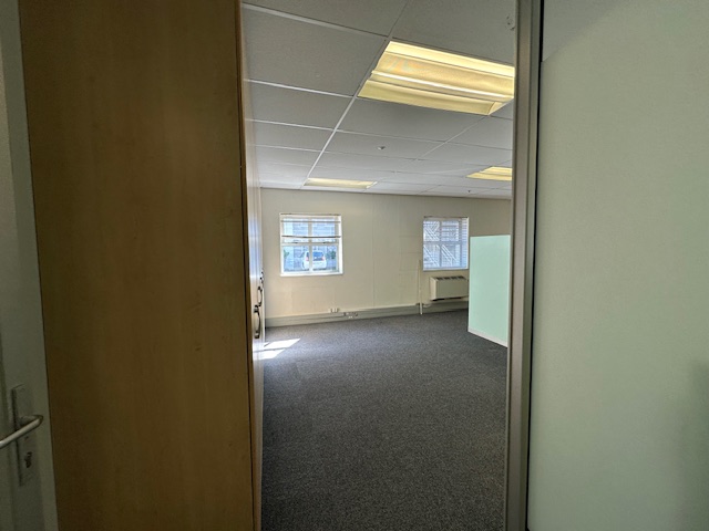 To Let commercial Property for Rent in Pinelands Western Cape